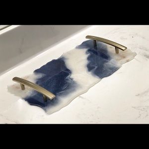 Navy/Gold/Pearl White tray